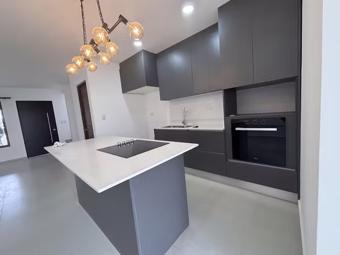 Alquiler Casa Nueva en San Antonio de Belen -Heredia