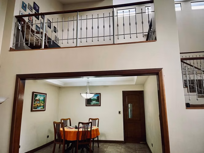 Casa 5 Habitaciones en Condominio, Sabanilla, Montes de Oca, San José