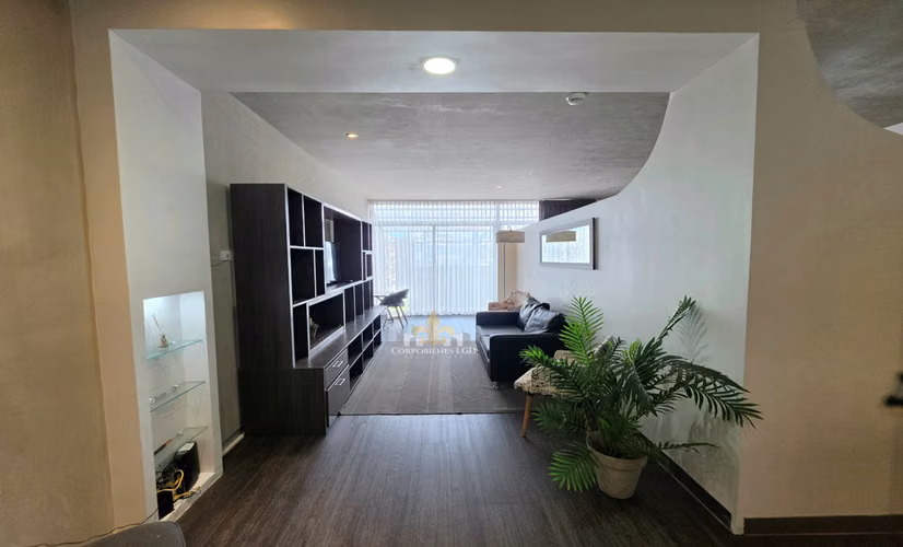 Apartamento Moderno, full amueblado con jardin, Santa ana central, inicio Rio Oro - Imagen 3