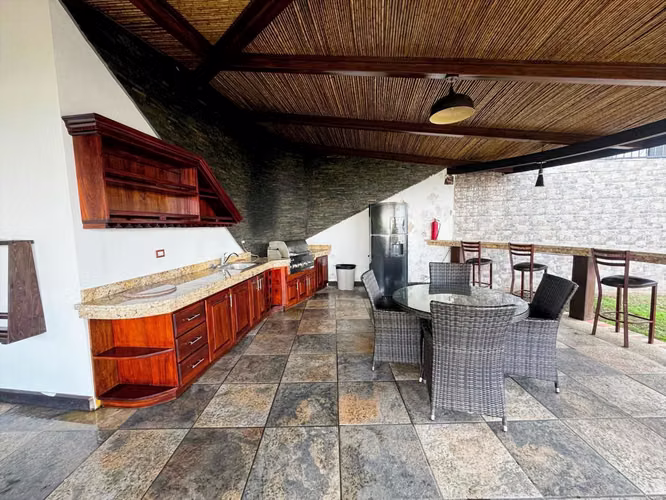 Alquiler de apartamento amueblado en San Antonio de Escazu 6027