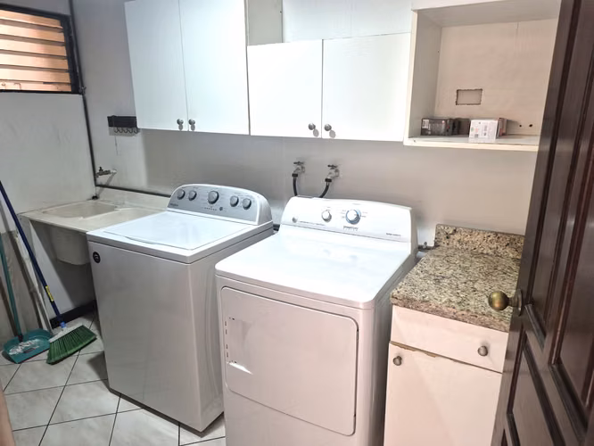 VENTA CASA $ 295.000 ESCAZU