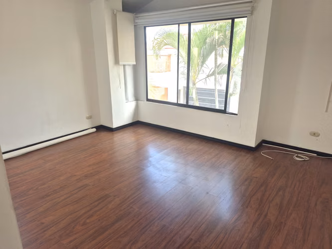 VENTA CASA $ 295.000 ESCAZU