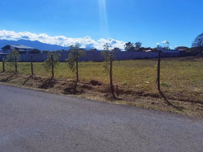 Terreno en Santo Domingo, Heredia.