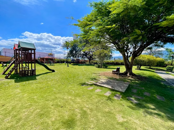 SE VENDE CASA en San Joaquín de Flores Condominio Montecristo SPM - Imagen 20