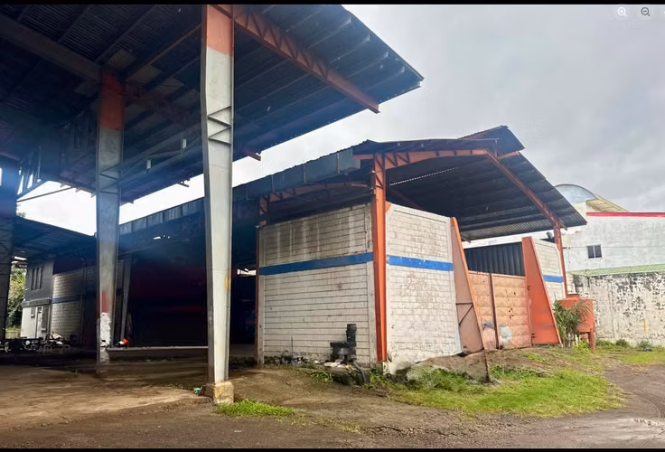 Bodega industrial 3.030 m² en La Uruca