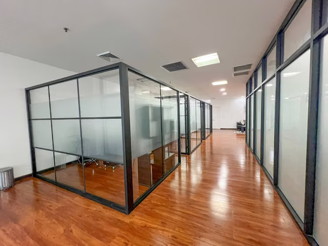 Oficina Corporativa de 180 m2 en Alquiler en San Rafael de Escazú