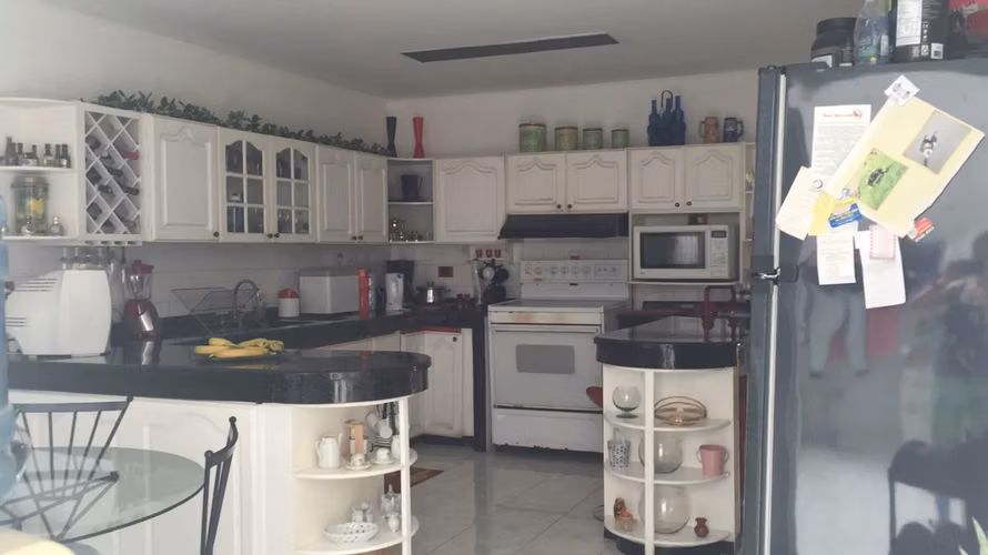 Venta de casa en residencial en Curridabat, San José 18171