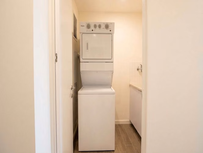 VENTA DE CONDOMINIO NUEVE 84, CURRIDABAT CON VISTA AL BOSQUE