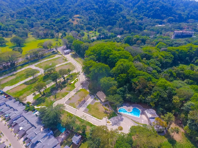 LOTE EN VENTA CONDOMINIO CASA PRAIA, JACÓ PUNTARENAS
