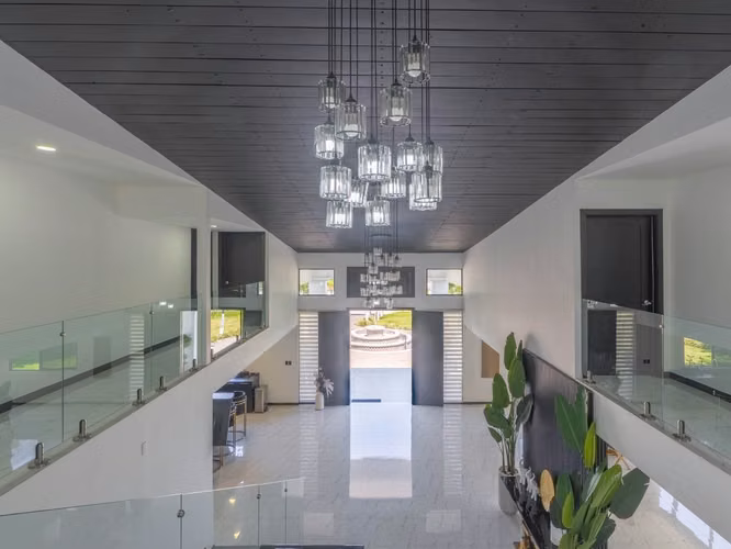 VENTA DE CASA EN RESIDENCIAL DE FINCAS VILLAS DEL ARROYO EN LA GUACIMA - Imagen 15