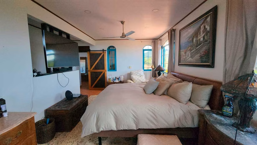THE ZENITH RANCHO: Un Santuario de Montaña de 14 Acres en Berlín, San Ramón
