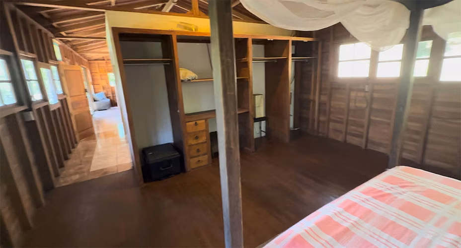 Oasis Ecológico Listo para Invertir: Finca de 4.5 Acres con Dos Casas en San Ramón