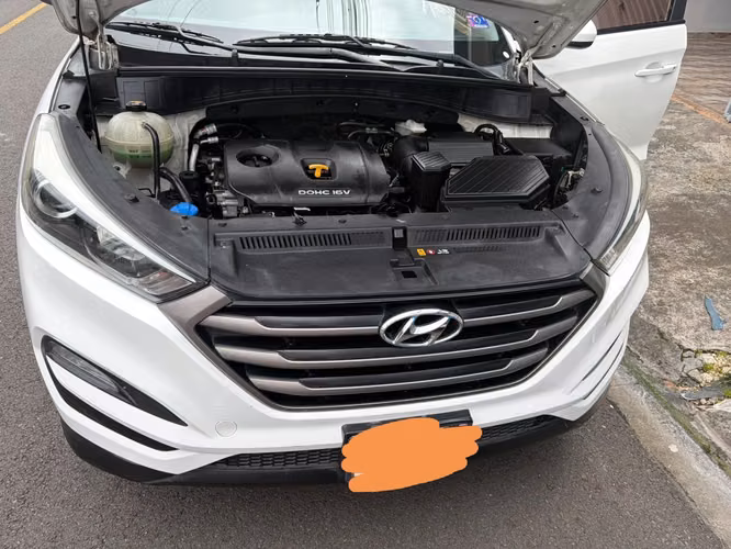 Hyundai Tucson  ( Koreano )