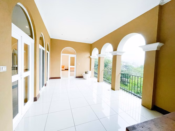 Alquiler de casa en condominio Cerro Colón - Imagen 9