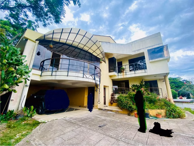 Casa en Carrizal de Escazú, alquiler o venta