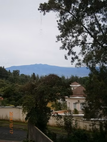Casa en Carrizal de Escazú, alquiler o venta