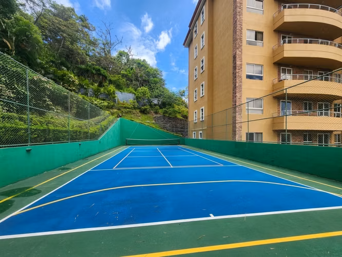  REMATE BANCARIO | Apartamento de 224 m² con Vista al Valle | Amenidades de Lujo - $395.000