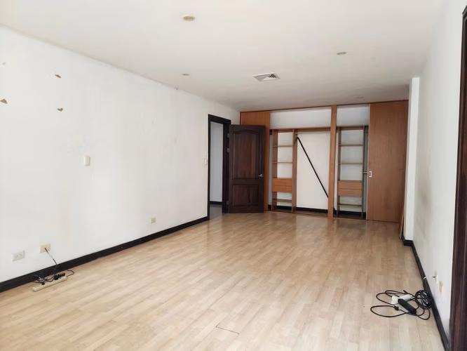 REMATE BANCARIO | Apartamento de 224 m² con Vista al Valle | Amenidades de Lujo - $395.000