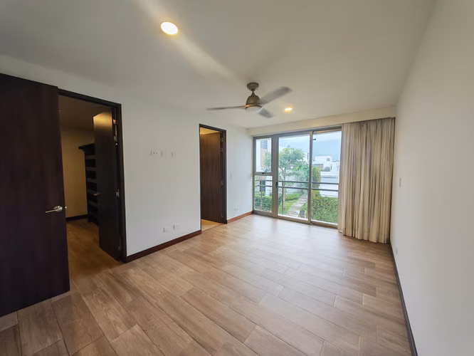 VENTA DE CASA EN CONDOMINIO TERRALTA, ESCAZÚ - Imagen 9