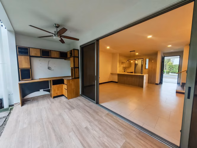 VENTA DE CASA EN CONDOMINIO TERRALTA, ESCAZÚ