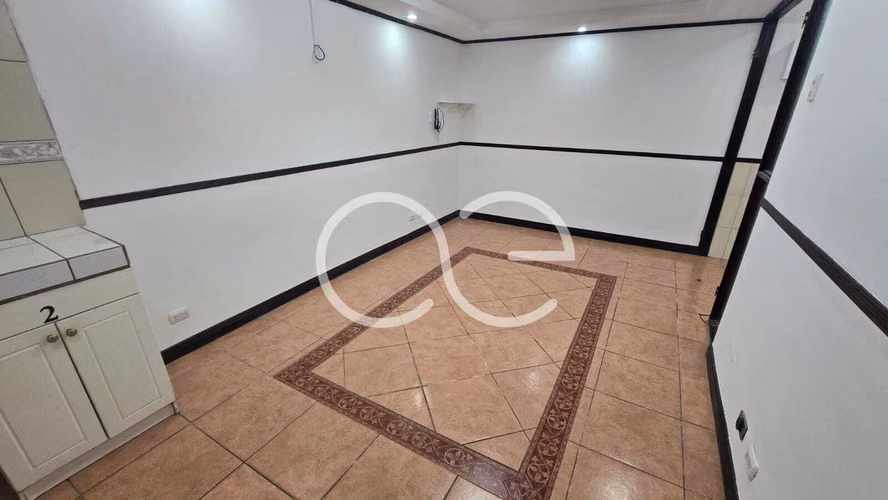 AE ARQUITECTURA | ALQUILER APARTAMENTO / OFICINA FRESES AE 1223