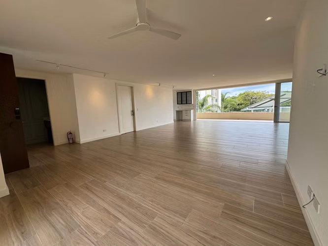 Luxury Apartment 350m² with Terrace | Santa Ana | $4,000/month