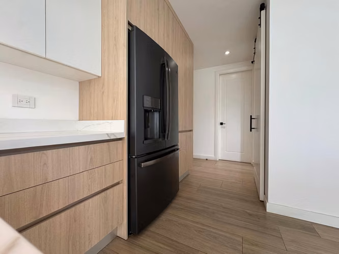 Apartamento Lujo 350m² con Terraza | Santa Ana | $4,000/mes