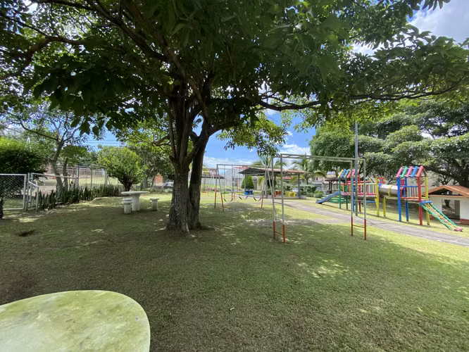 Alquiler de Apartamento en Guachipelin de Escazú dentro de Residencial 4200000