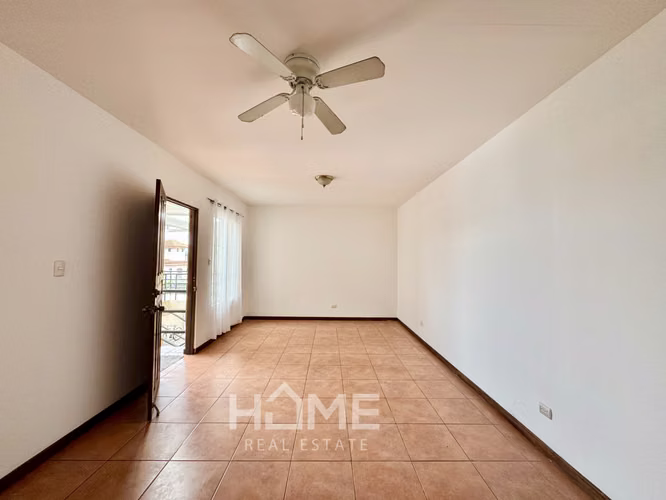 Alquiler de Apartamento en Guachipelin de Escazú dentro de Residencial 4200000