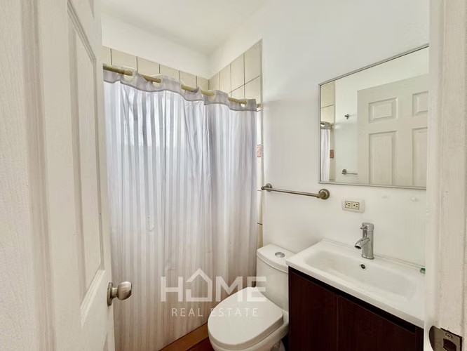 Alquiler de Apartamento en Guachipelin de Escazú dentro de Residencial 4200000