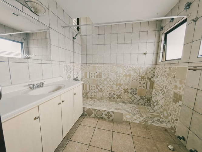 Casa en Venta en Guachipelín, Escazú. - Imagen 2