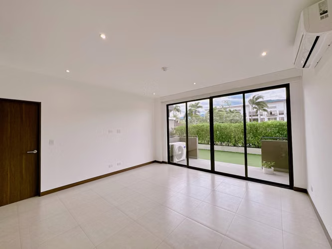 ALQUILER DE APARTAMENTO CON LINEA BLANCA EN CONDOMINIO, BRASIL DE SANTA ANA
