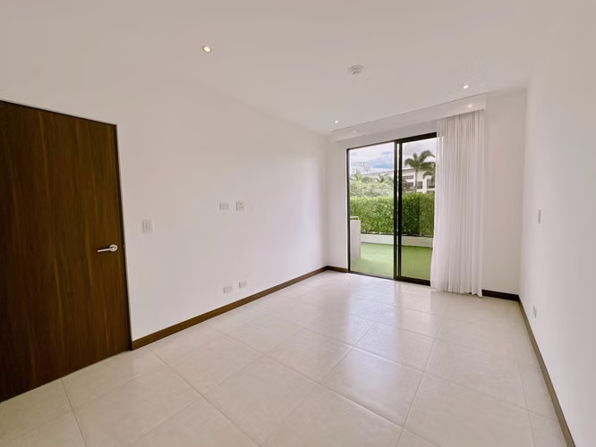ALQUILER DE APARTAMENTO CON LINEA BLANCA EN CONDOMINIO, BRASIL DE SANTA ANA