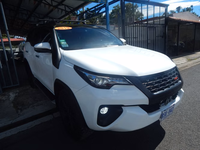 TOYOTA FORTUNER SRV LIMITED 4X4 2.8L AUTOMATICO 2019