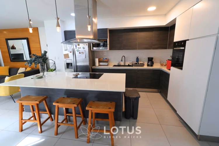 Casa Moderna en Condominio Terralta, Tres Ríos, Cód. AJ042