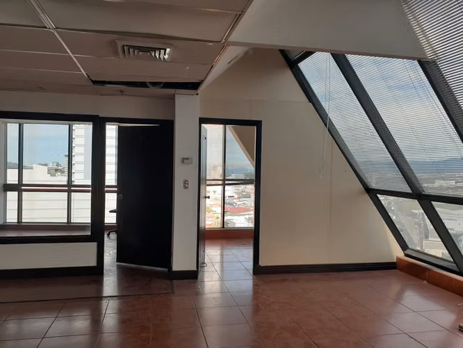Oficina Paseo Colón  346 m²  – Piso 9