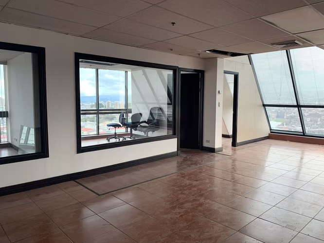 Oficina Paseo Colón  346 m²  – Piso 9