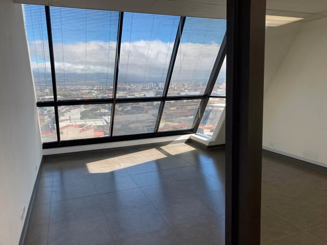 Oficina  Torre Mercedes – Paseo Colón  161m2