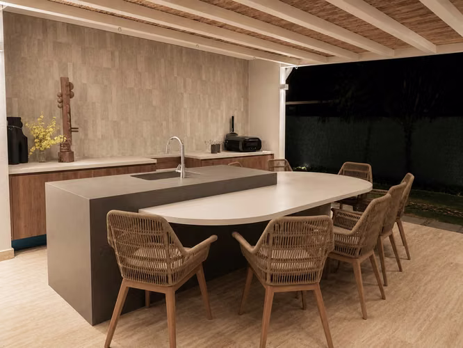 VENTA DE CASA EN BOSQUES DE LINDORA*