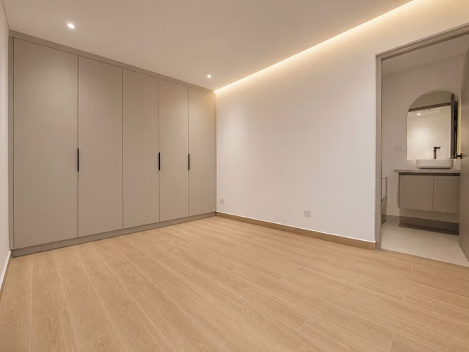 VENTA DE CASA EN BOSQUES DE LINDORA*