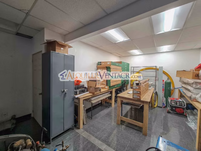OFIBODEGA DE 625 M2 CON 1.132 M2 DE LOTE EN SAN ANTONIO ESCAZU - Imagen 10