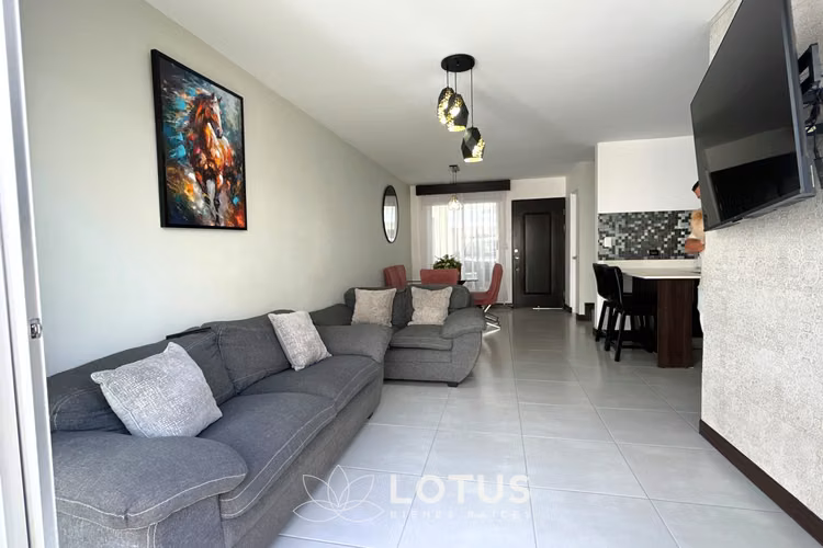 Casa en Condominio Vivre, Lomas de Ayarco, Cód. AJ001