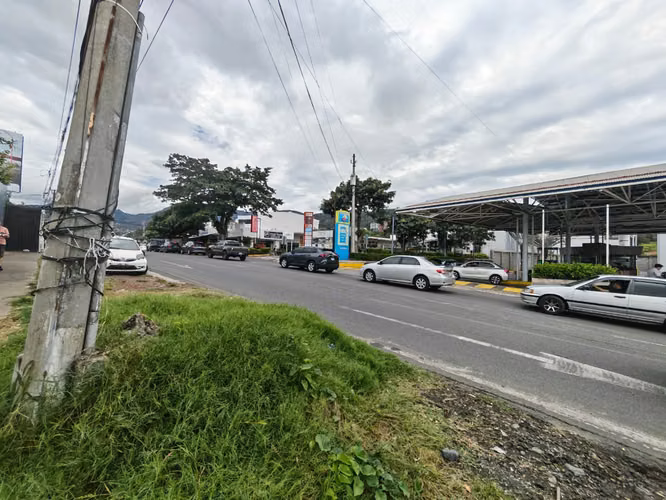 Local comercial en alquiler en Escazú.