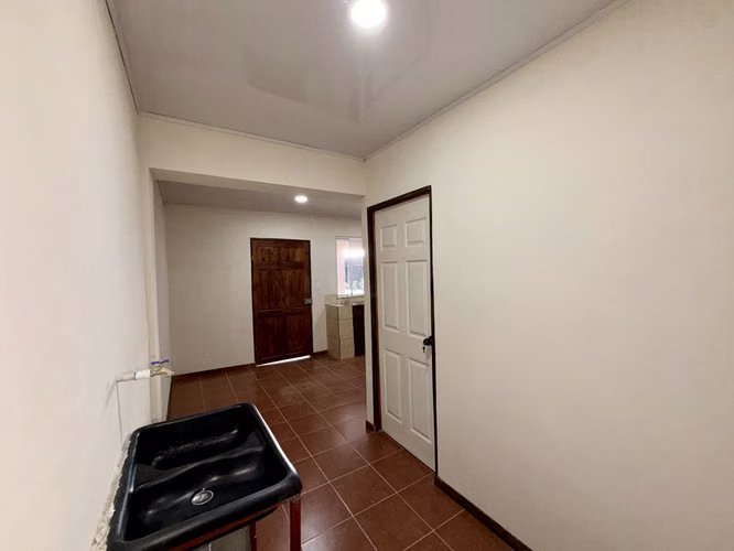 APARTAMENTOS DON JOSE - HEREDIA SAN JOAQUIN DE FLORES/300 MTS NORTE DEL BN.