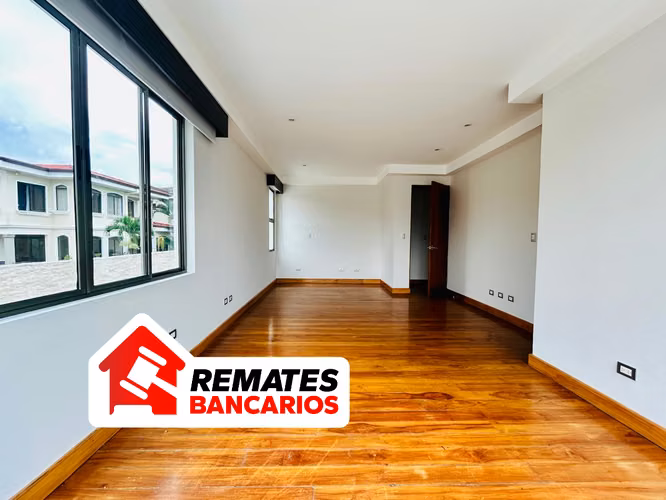 Casa en venta, Residencial Manantiales, Belén, Remate - Imagen 11