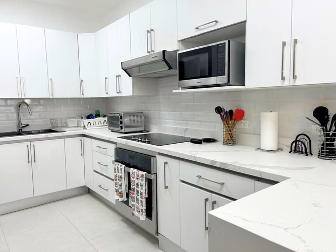 Casa de Una Planta cerca del Santa Ana Country Club | Jardín y Terraza Amplios - Imagen 3