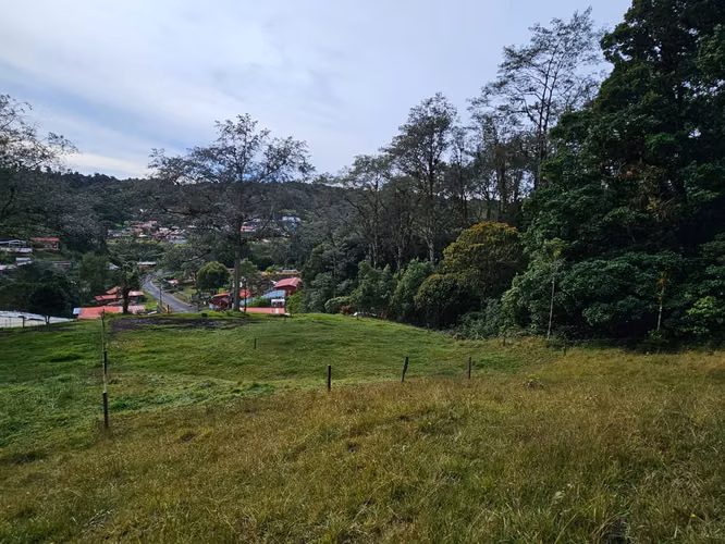 Finca de 17.800 m² con Nacientes y Bosque en Dota San José