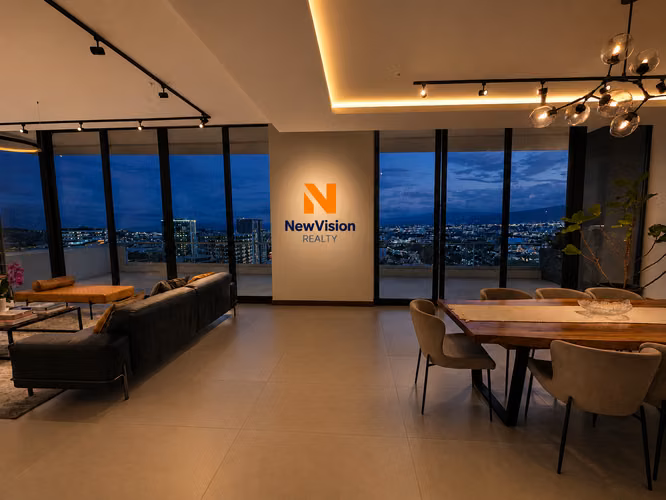 FOR RENT STUNNING  PENTHOUSE  IN NUNCIATURA $6500 - Imagen 14
