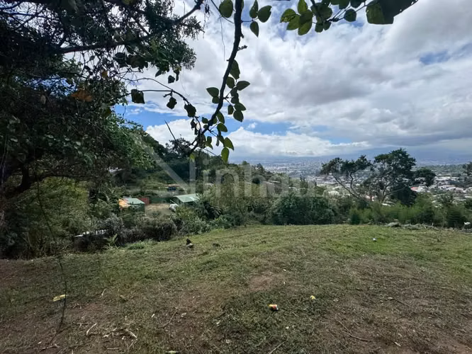En venta lote esquinero en Carrizal de Escazú - Imagen 11