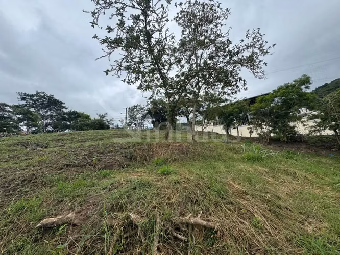 En venta lote esquinero en Carrizal de Escazú - Imagen 8